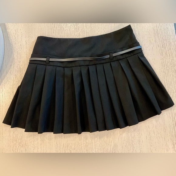 Zara Black Pleated Mini Skirt w/ Belt – Size XS – Preppy Y2K Style - Picture 2 of 6